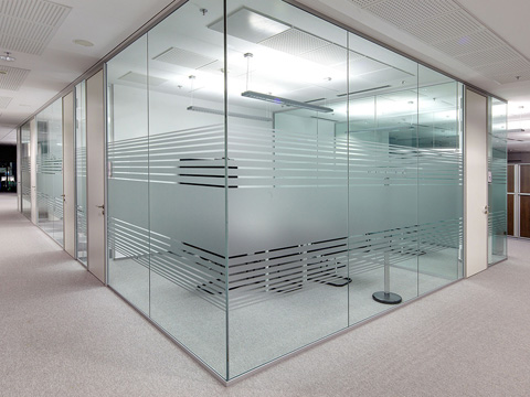 Frameless glass partioning, glazed office walls, office partitioning company Swindon Wiltshire